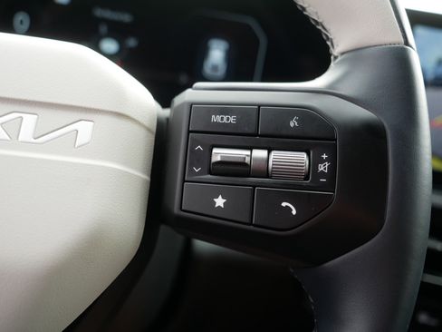 Certified 2025 Kia EV6 GT-Line AWD/4WD image 28