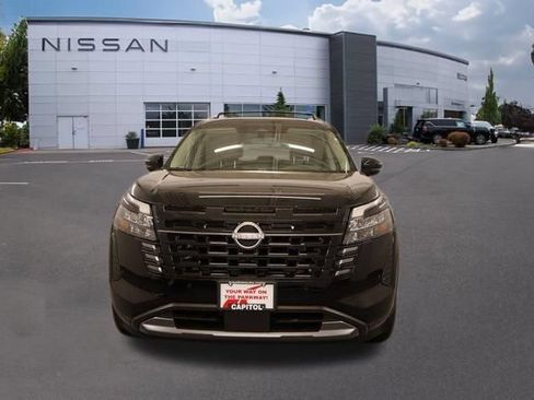 New 2026 Nissan Pathfinder Platinum w/ Cargo Package AWD/4WD image 7