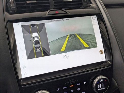 Used 2022 Jaguar E-PACE SE image 23