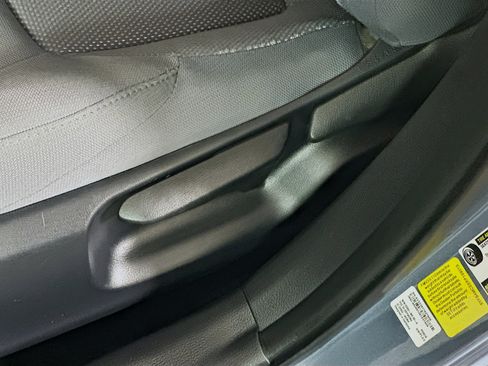 Used 2024 Toyota Corolla SE FWD image 13