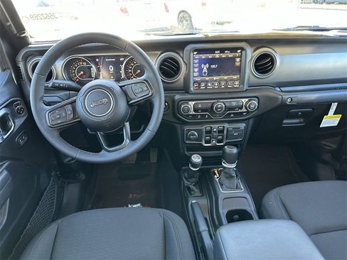 New 2023 Jeep Gladiator Sport image 12
