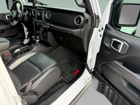 Used 2020 Jeep Gladiator Rubicon AWD/4WD image 14