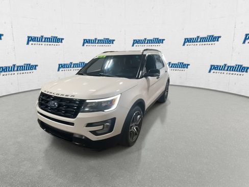 Used 2016 Ford Explorer Sport AWD/4WD image 5
