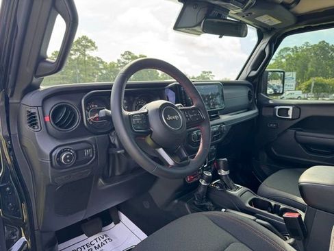 Used 2024 Jeep Gladiator Rubicon w/ Steel Bumper Group image 16