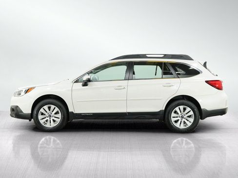 Used 2015 Subaru Outback 2.5i Premium AWD/4WD image 2