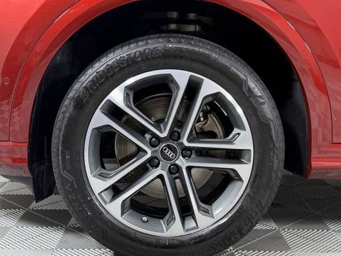 Certified 2025 Audi Q5 Premium w/ Convenience Package AWD/4WD image 10