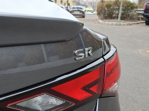 Certified 2023 Nissan Sentra SR w/ SR Premium Package image 30