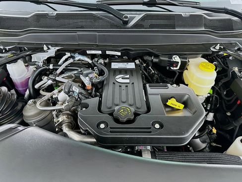 New 2026 RAM 3500 Tradesman AWD/4WD image 18
