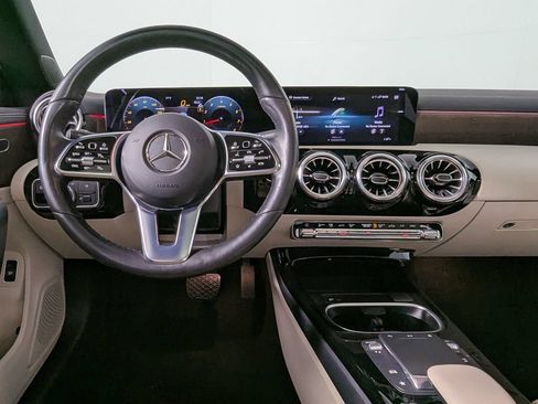 Used 2023 Mercedes-Benz CLA 250 4MATIC image 20