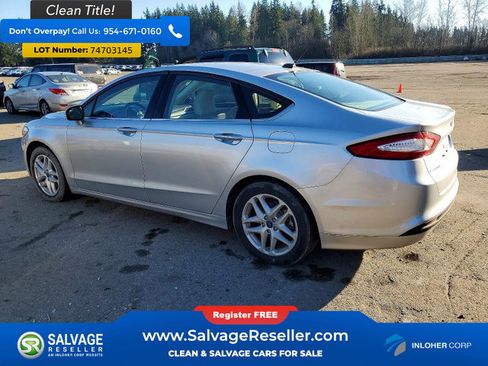 Used 2016 Ford Fusion SE image 3