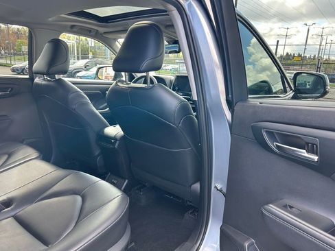 Certified 2024 Toyota Highlander XLE image 14