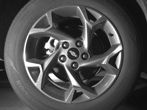 Used 2025 Chevrolet Trax LT image 14