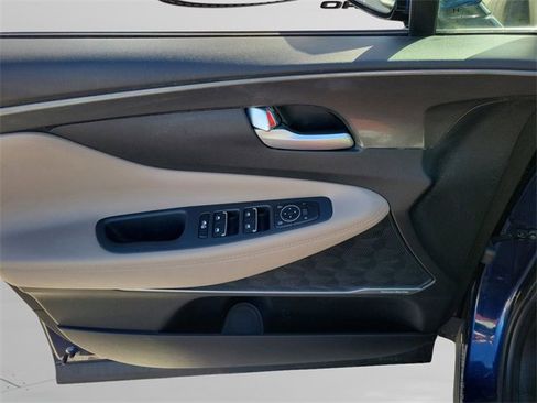 Used 2023 Hyundai Santa Fe SEL w/ Premium Package image 13