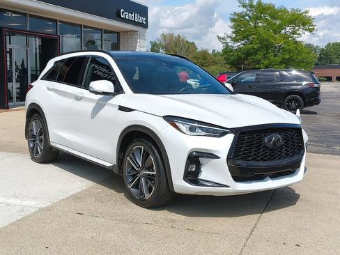 Used 2023 INFINITI QX50 Sport FWD image 16