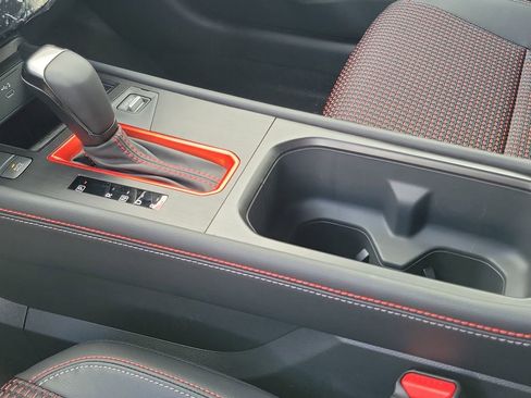 New 2026 Nissan Kicks SR image 10