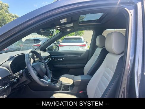 Used 2024 Honda CR-V Sport Touring image 6
