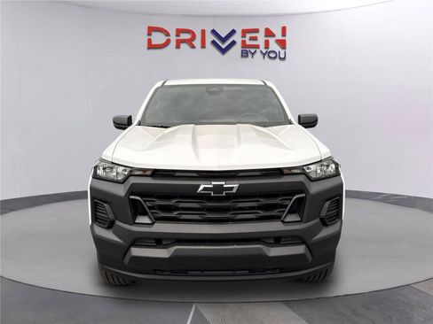 New 2026 Chevrolet Colorado W/T w/ WT Custom Package AWD/4WD image 9