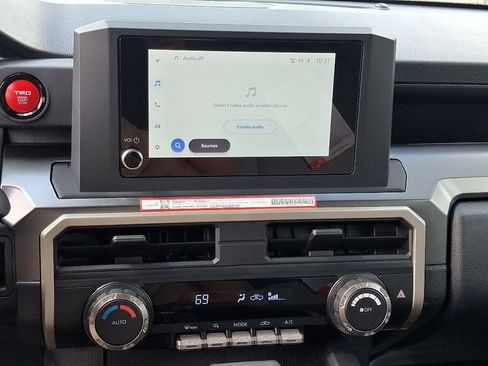 Used 2025 Toyota Tacoma TRD Sport RWD image 21