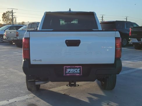 Certified 2024 Toyota Tacoma SR image 5