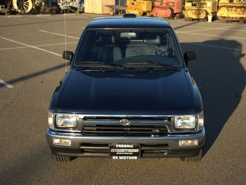 Used 1994 Toyota Pickup DX image 8