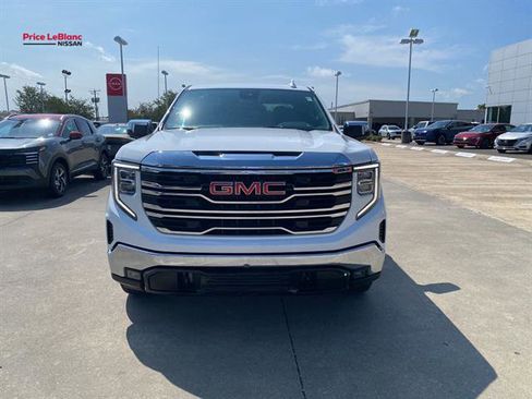 Used 2024 GMC Sierra 1500 SLT AWD/4WD image 2