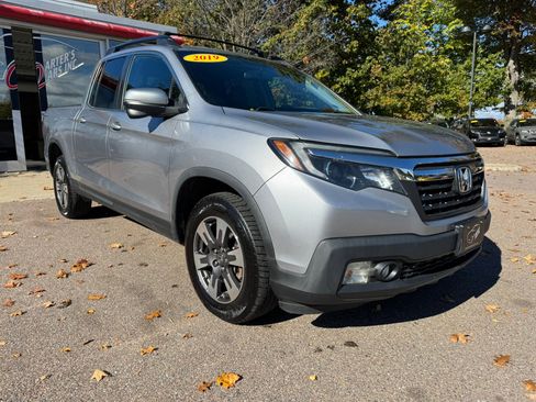 Used 2019 Honda Ridgeline RTL-T image 2