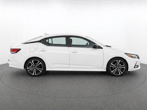Used 2022 Nissan Sentra SR FWD image 8
