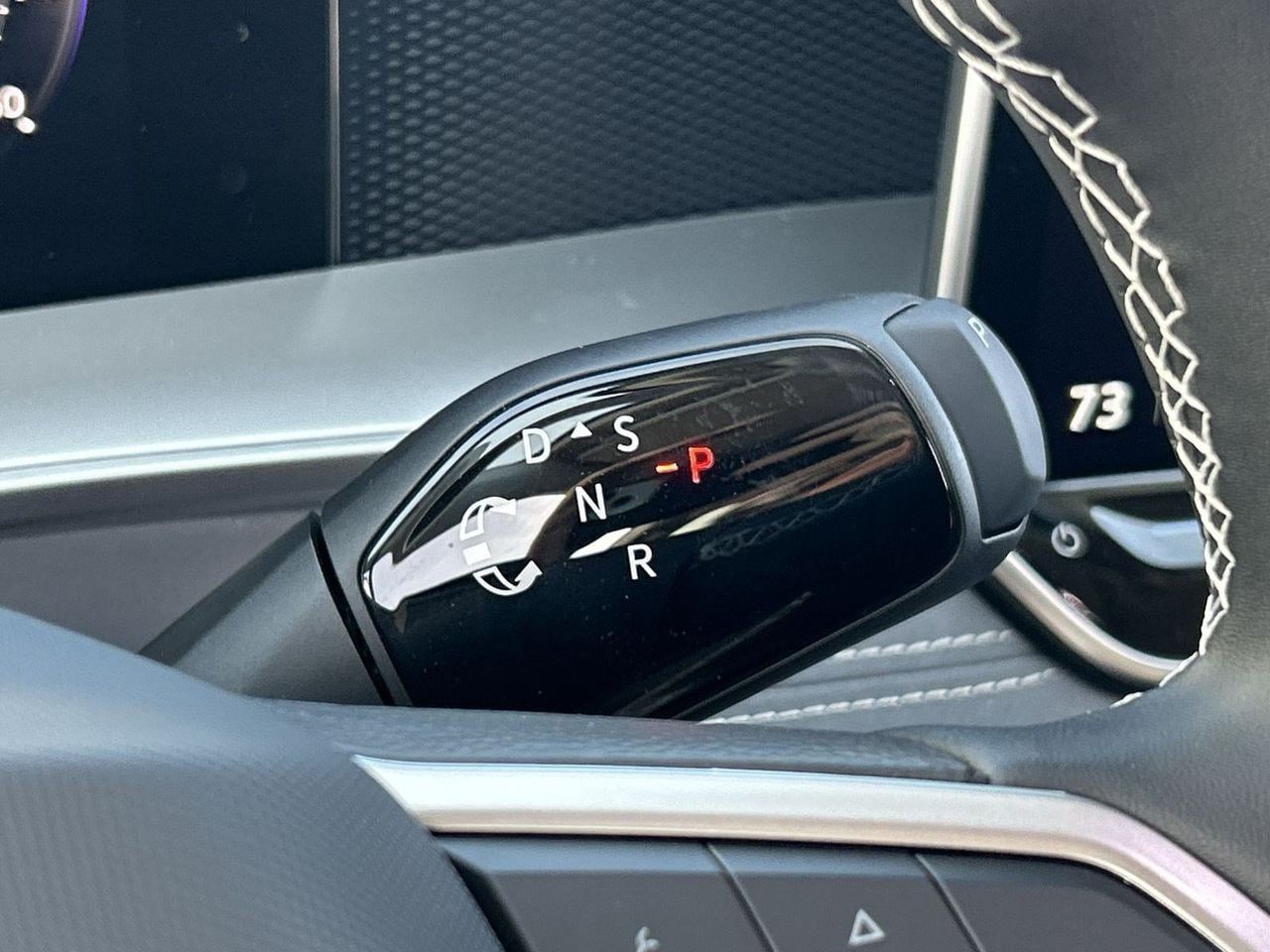 New 2026 Volkswagen Tiguan SE FWD image 26