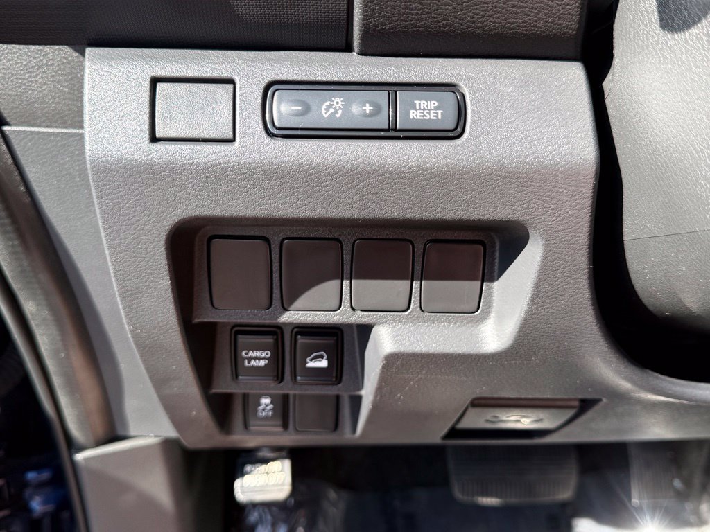 Certified 2023 Nissan Frontier SV AWD/4WD image 17