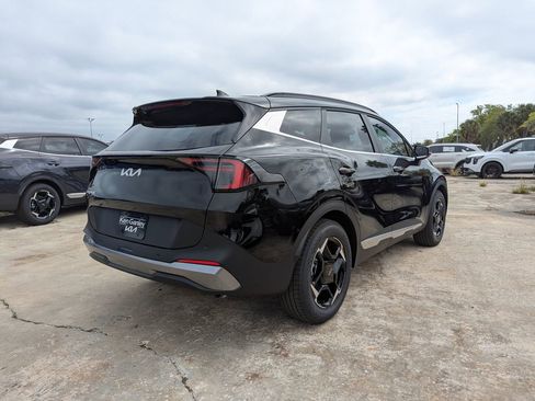 New 2026 Kia Sportage EX FWD image 8