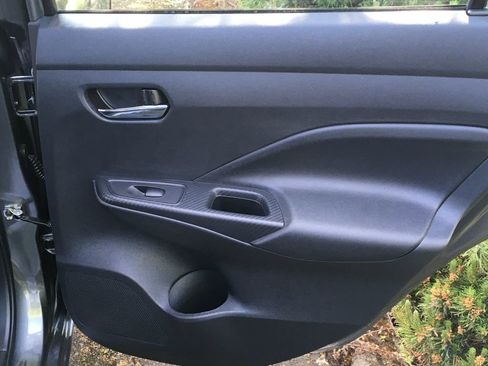 Used 2025 Nissan Versa SV w/ Trunk Package FWD image 23