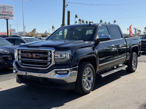 Used 2018 GMC Sierra 1500 SLT image 2