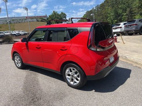 Used 2023 Kia Soul LX w/ LX Technology Package FWD image 38