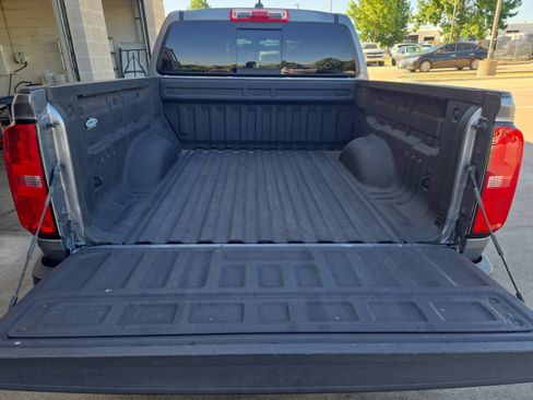 Used 2020 Chevrolet Colorado Z71 AWD/4WD image 25