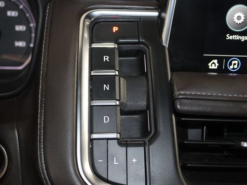 Used 2021 Chevrolet Tahoe LT RWD image 28