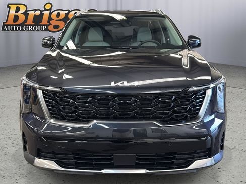Used 2025 Kia Sorento S AWD/4WD image 9