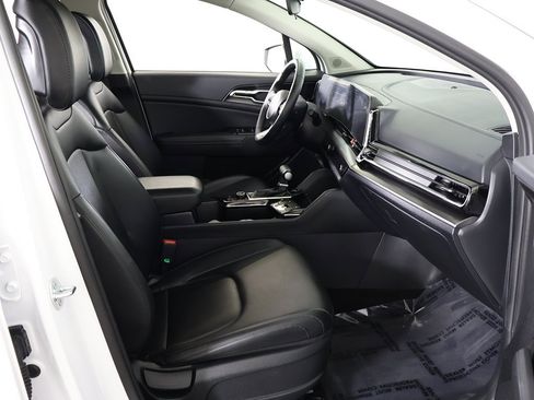 Certified 2025 Kia Sportage EX image 29