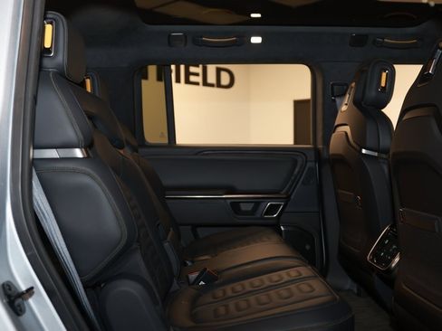 Used 2023 Rivian R1S Adventure image 15