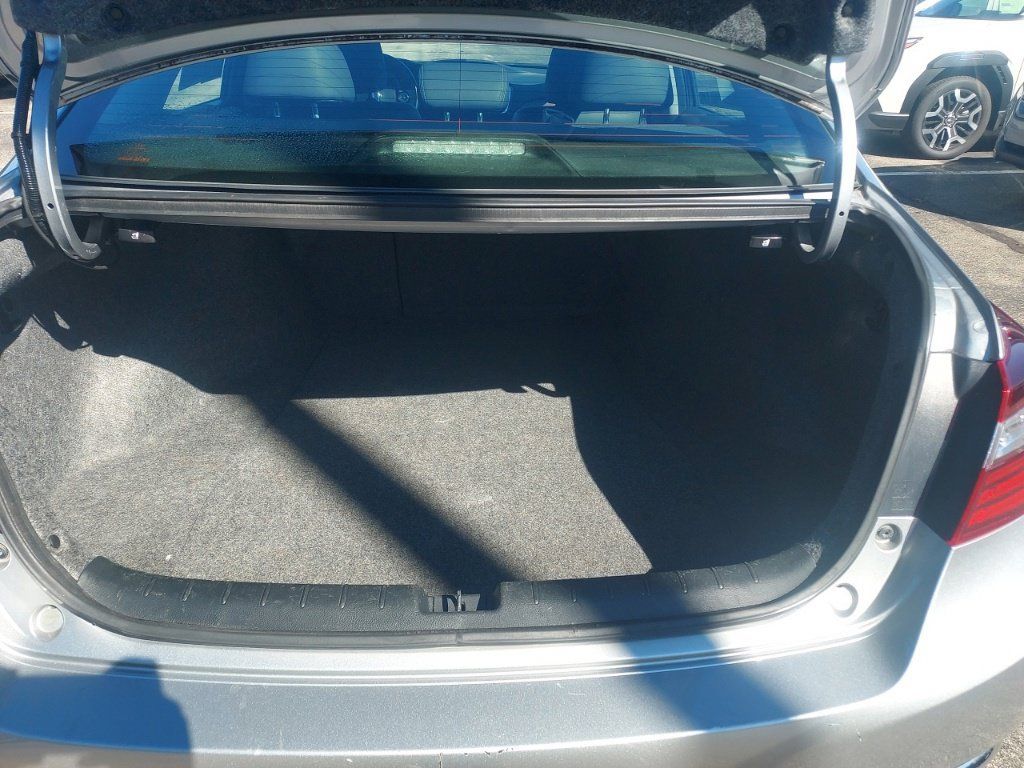 Used 2017 Honda Accord EX-L image 36