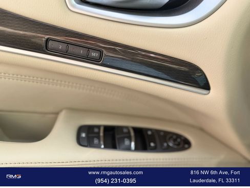 Used 2020 INFINITI QX60 Luxe w/ Essential Package image 24