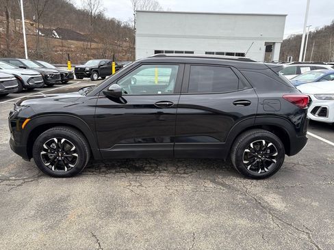 Certified 2023 Chevrolet TrailBlazer LT w/ Convenience Package image 3