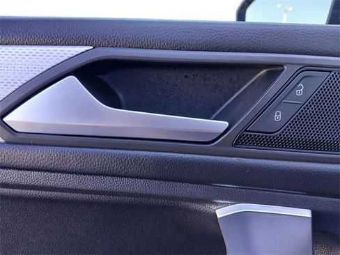 Used 2024 Volkswagen Tiguan S image 23