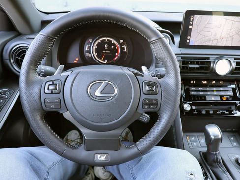 Used 2023 Lexus IS 350 F Sport w/ Navigation Package image 26