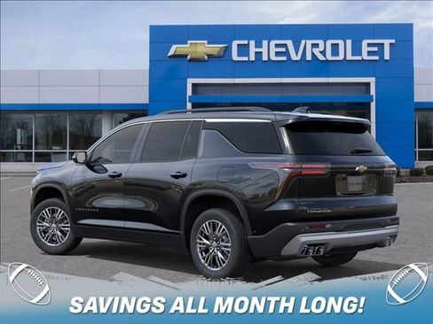 New 2027 Chevrolet Traverse LT w/ Driver Confidence Package FWD image 3