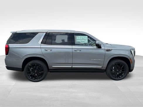 New 2026 GMC Yukon Denali w/ Denali Reserve Package AWD/4WD image 8