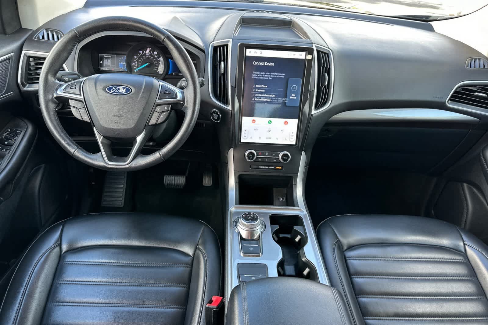 Certified 2024 Ford Edge SEL w/ Convenience Package AWD/4WD image 3