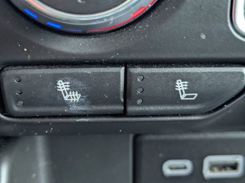 Used 2023 Chevrolet Tahoe Z71 w/ Z71 Off-Road Package image 25