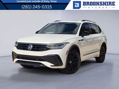 Used 2022 Volkswagen Tiguan SE R-Line