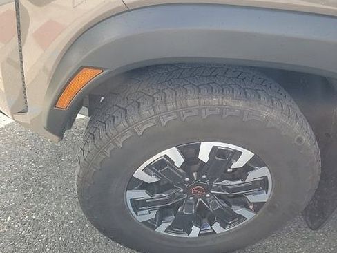 Used 2023 Nissan Frontier PRO-4X w/ Pro Convenience Package AWD/4WD image 3