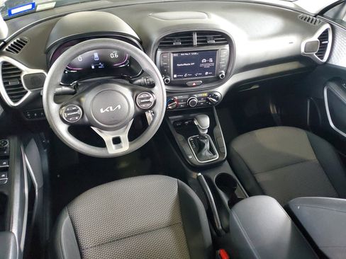 Used 2024 Kia Soul LX w/ Option Group 015 FWD image 11